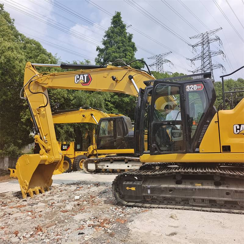 Pelle sur chenille CAT 320GC: photos 28