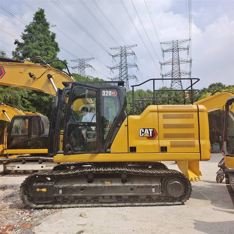 Pelle sur chenille CAT 320GC: photos 29