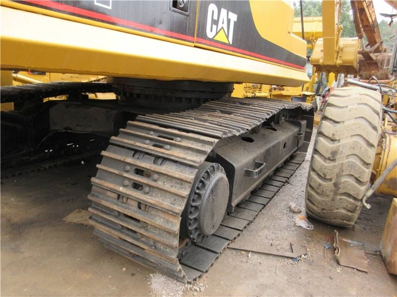 CAT 330 B L - Pelle sur chenille: photos 2 CAT 330 B L - Pelle sur chenille: photos 2