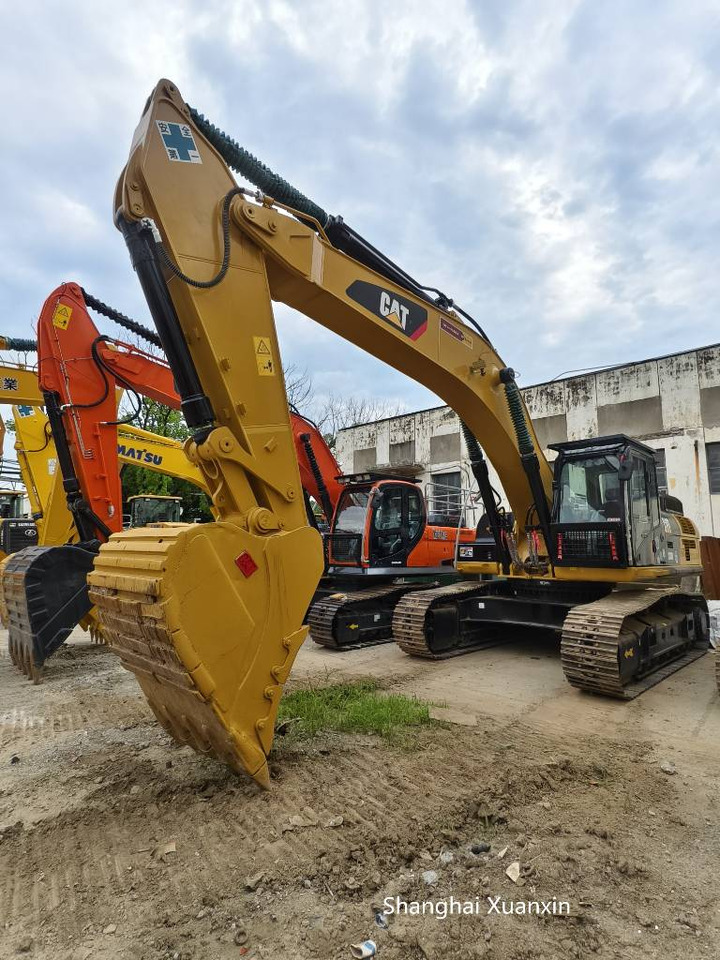 CAT 330 D2 L - Pelle sur chenille: photos 3 CAT 330 D2 L - Pelle sur chenille: photos 3