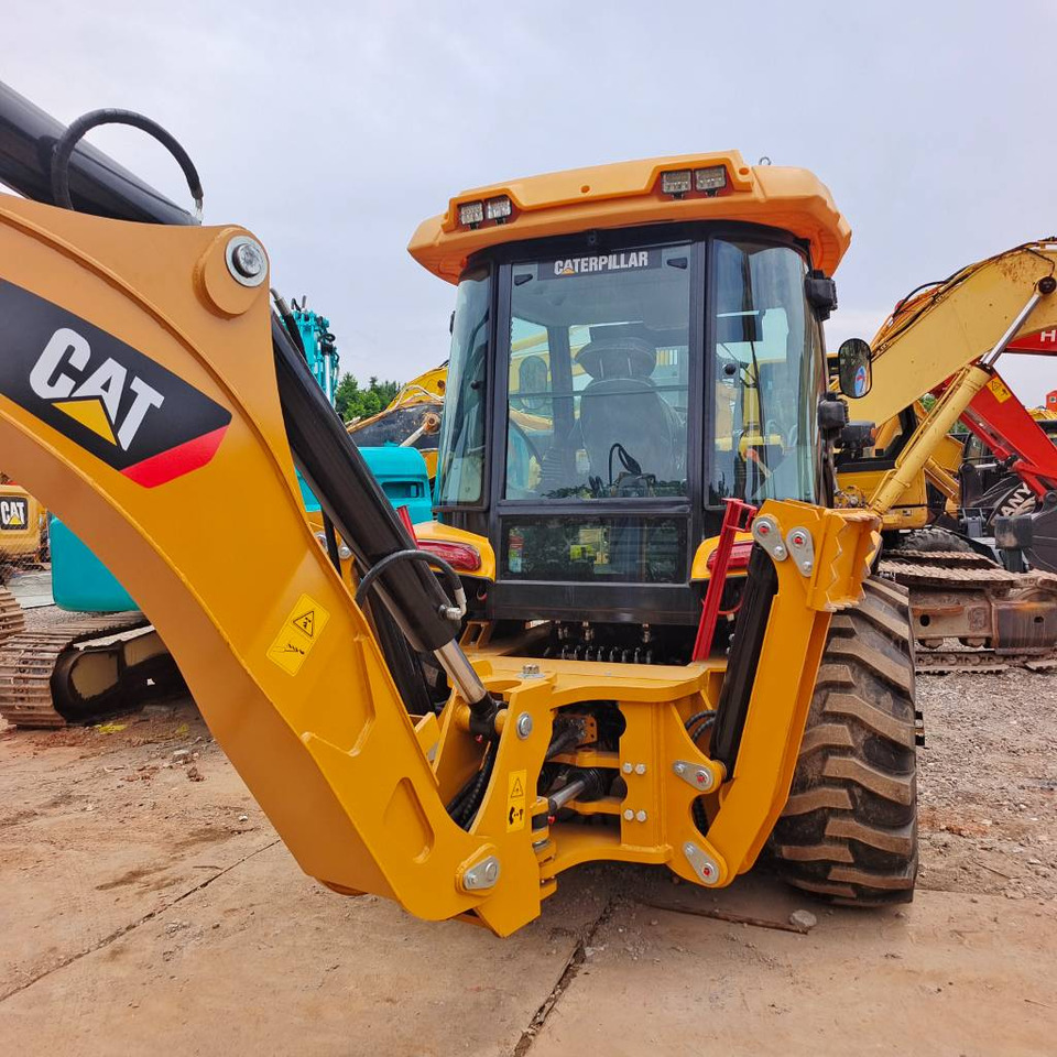 CAT 430 F - Tractopelle: photos 5 CAT 430 F - Tractopelle: photos 5