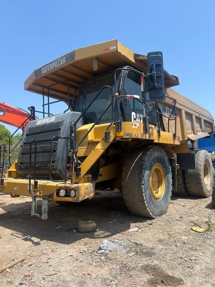 CAT 773 F - Tombereau rigide: photos 2 CAT 773 F - Tombereau rigide: photos 2