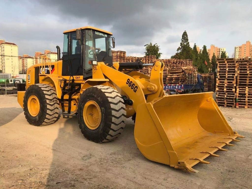 CAT 966 G - Chargeuse sur pneus: photos 2 CAT 966 G - Chargeuse sur pneus: photos 2