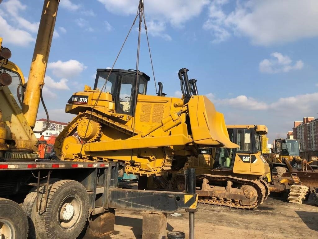 CAT D 7 H - Bulldozer: photos 5 CAT D 7 H - Bulldozer: photos 5