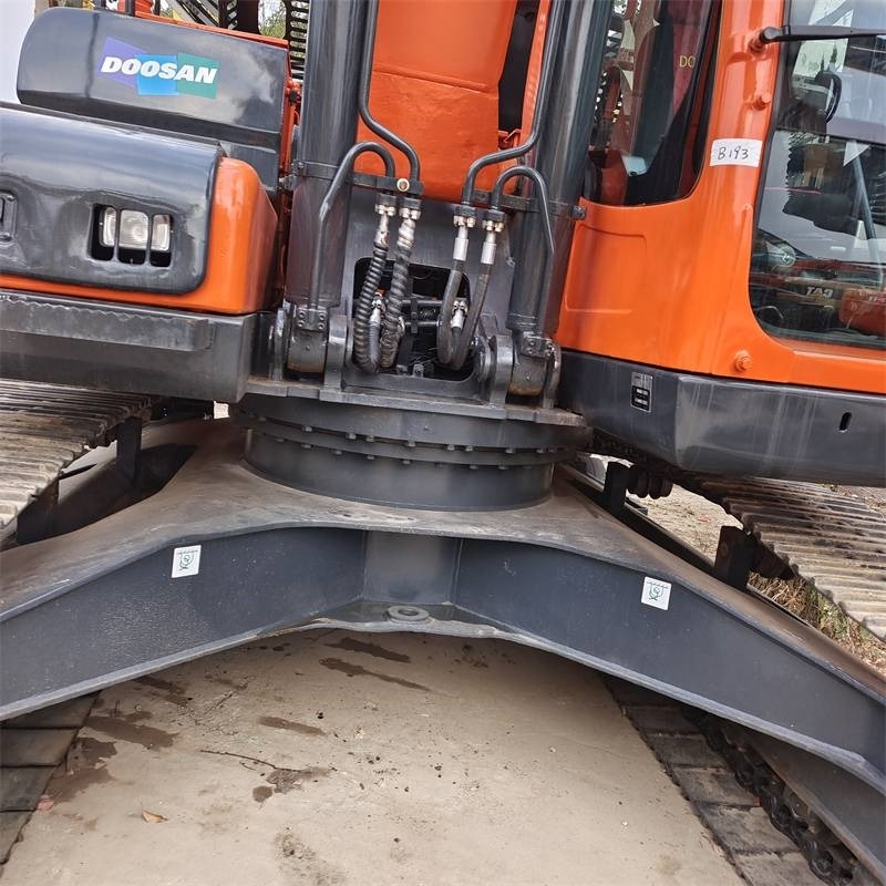 Pelle sur chenille Doosan DX 225 LC-9C: photos 11