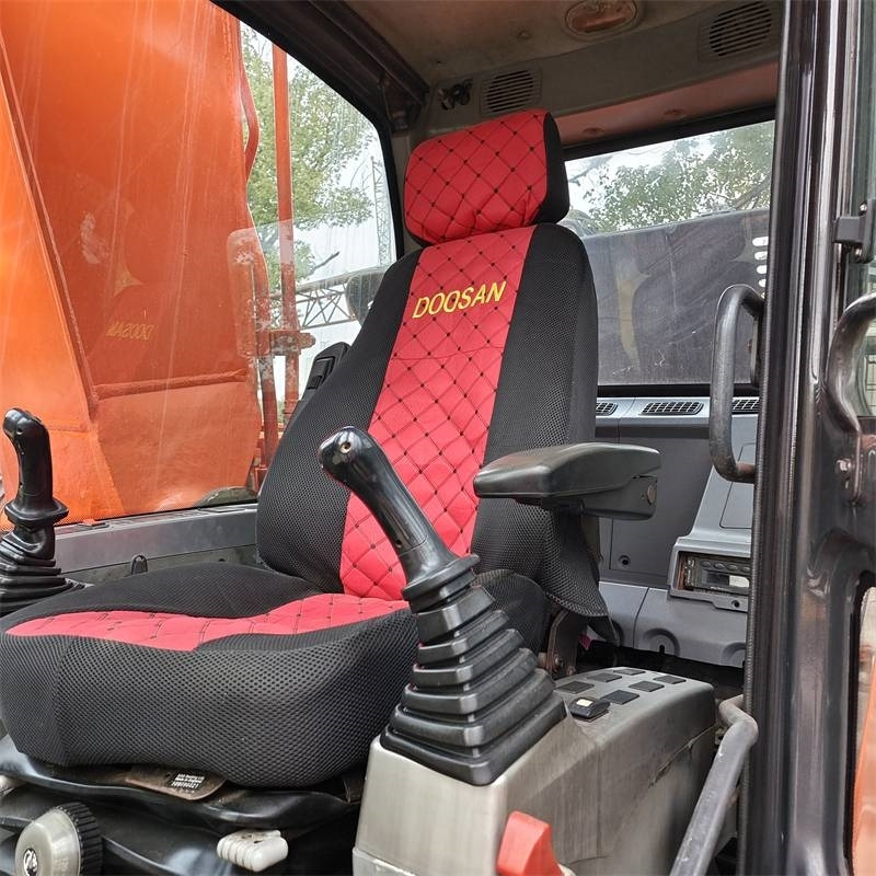 Pelle sur chenille Doosan DX 225 LC-9C: photos 6
