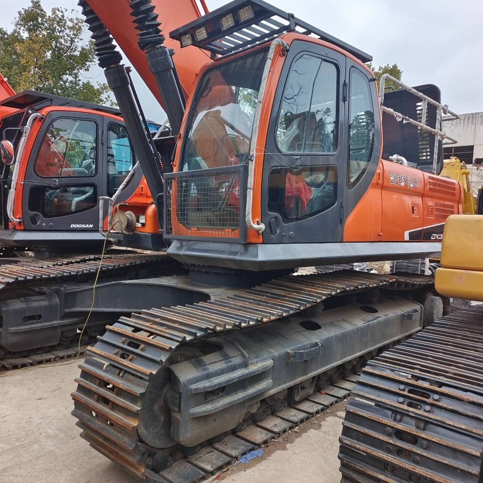 Doosan DX 300 LC - Pelle sur chenille: photos 1 Doosan DX 300 LC - Pelle sur chenille: photos 1
