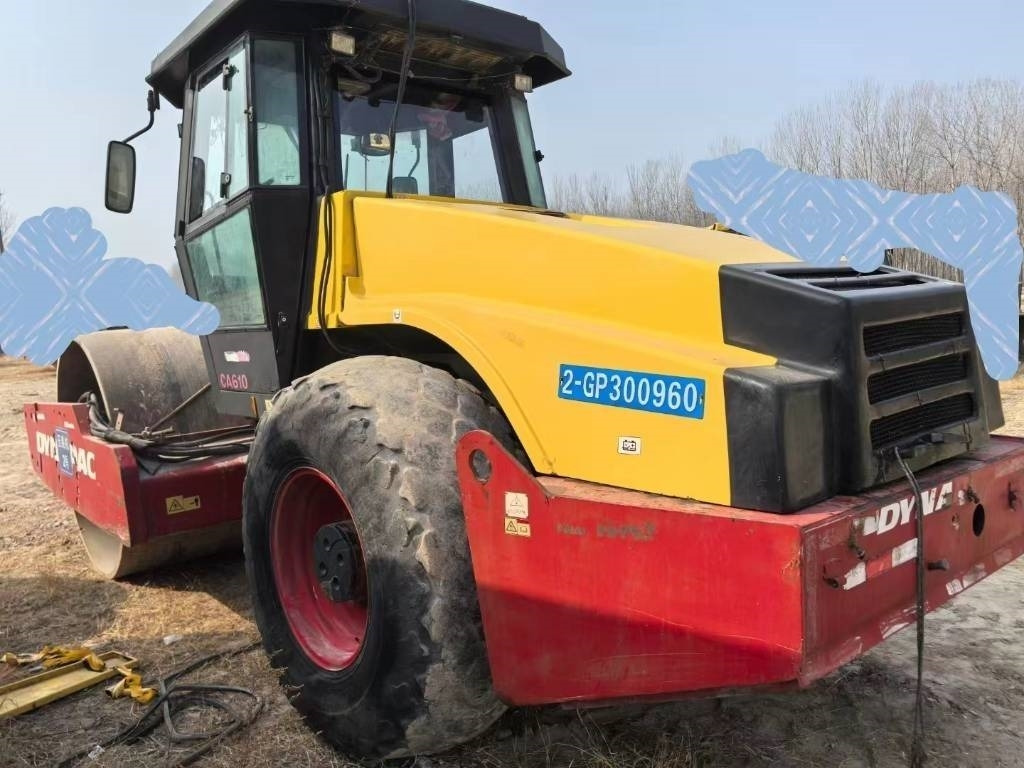 Dynapac 610 AC - Compacteur à pieds de mouton/ Monocylindre: photos 3 Dynapac 610 AC - Compacteur à pieds de mouton/ Monocylindre: photos 3