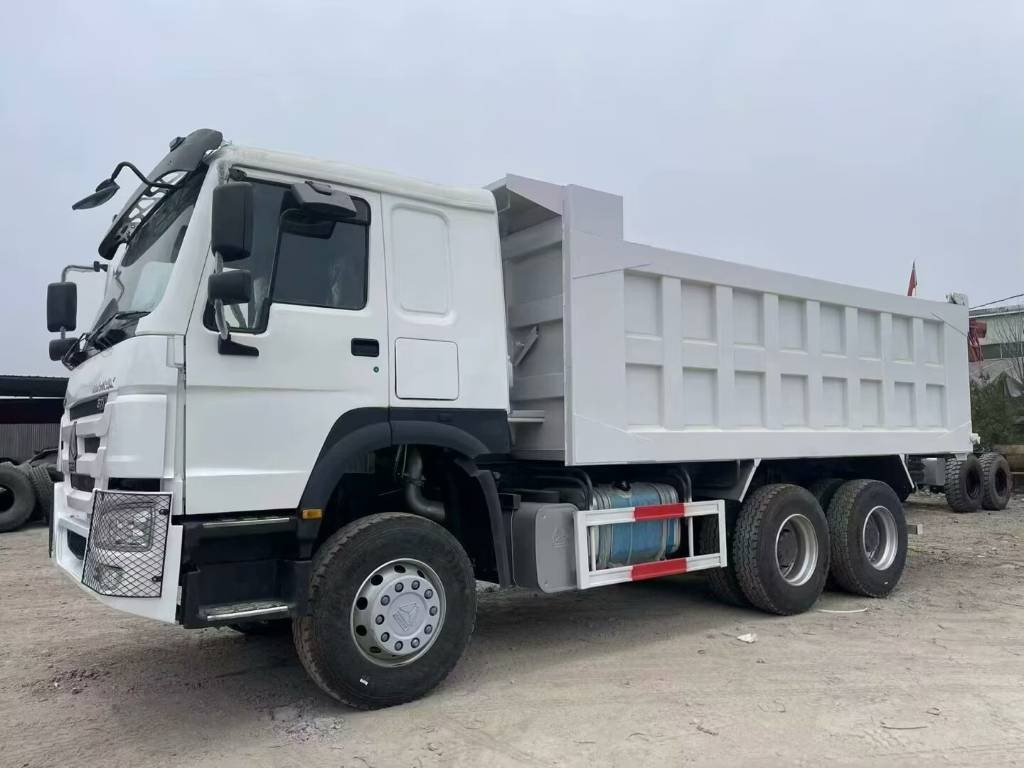 Howo 371 - Remorque benne: photos 1 Howo 371 - Remorque benne: photos 1