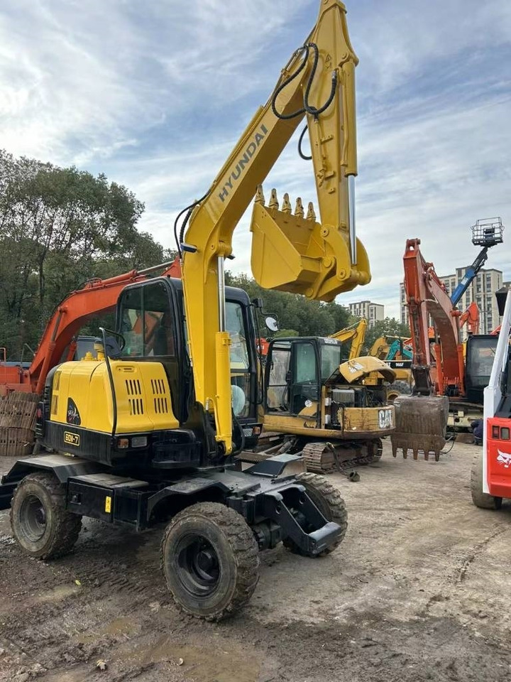 Hyundai 100% new Hyundai HW 60 ECO - Pelle sur pneus: photos 5 Hyundai 100% new Hyundai HW 60 ECO - Pelle sur pneus: photos 5