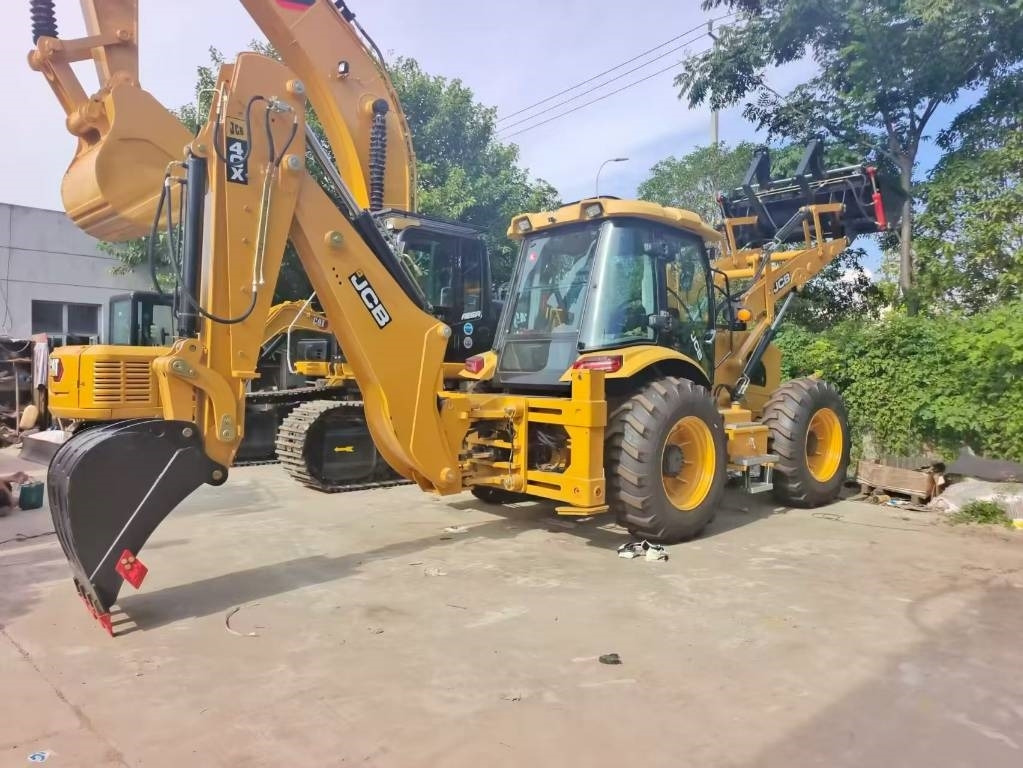 JCB 4 CX - Tractopelle: photos 2 JCB 4 CX - Tractopelle: photos 2