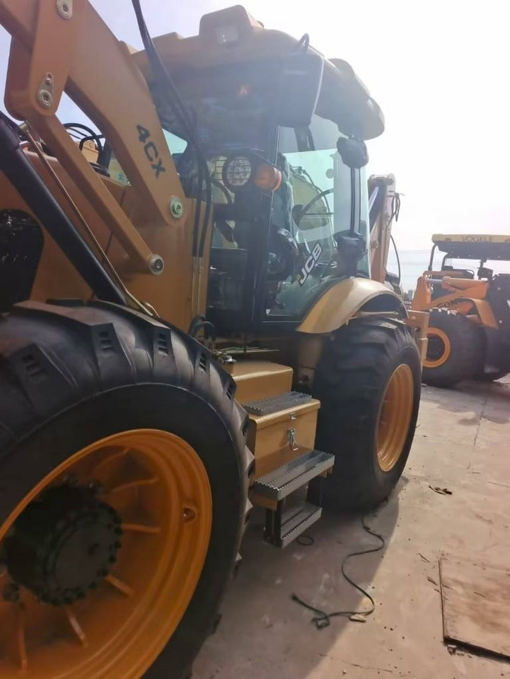 Tractopelle neuf JCB 4 CX: photos 14 Tractopelle neuf JCB 4 CX: photos 14