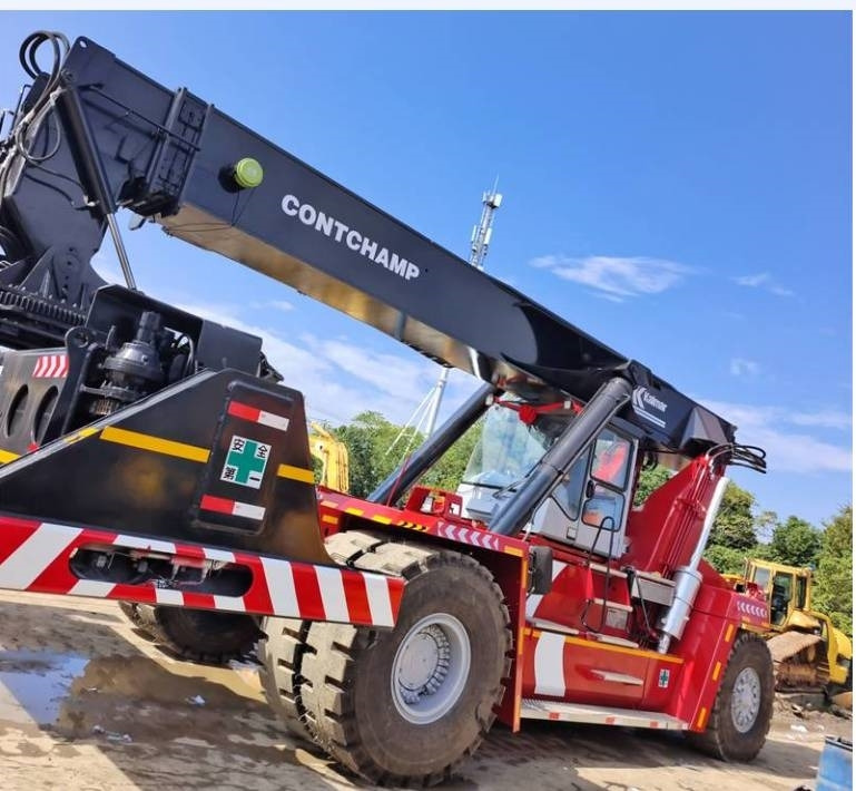 Kalmar DRF 450 - Reach stacker: photos 2 Kalmar DRF 450 - Reach stacker: photos 2