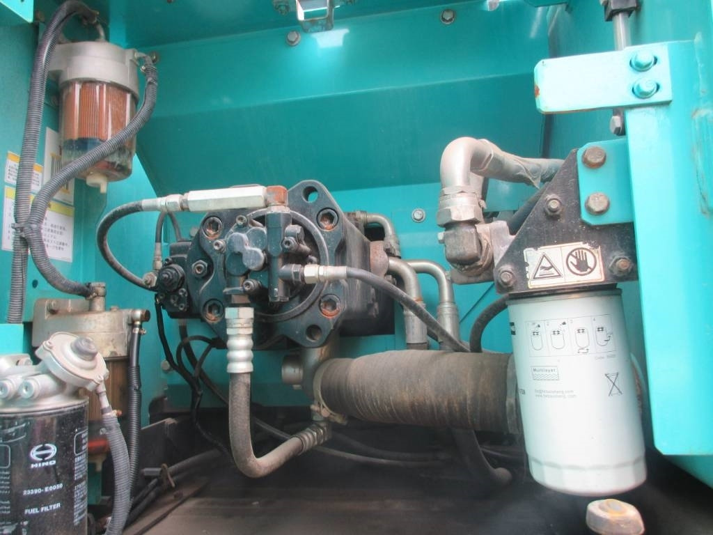 Kobelco SK 210 LC-9 - Pelle sur chenille: photos 5 Kobelco SK 210 LC-9 - Pelle sur chenille: photos 5