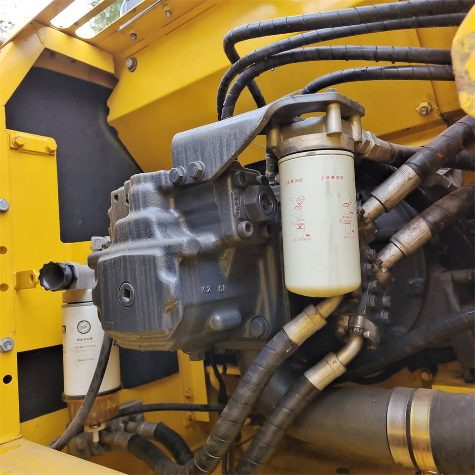 Pelle sur chenille Komatsu PC 210 LC: photos 22