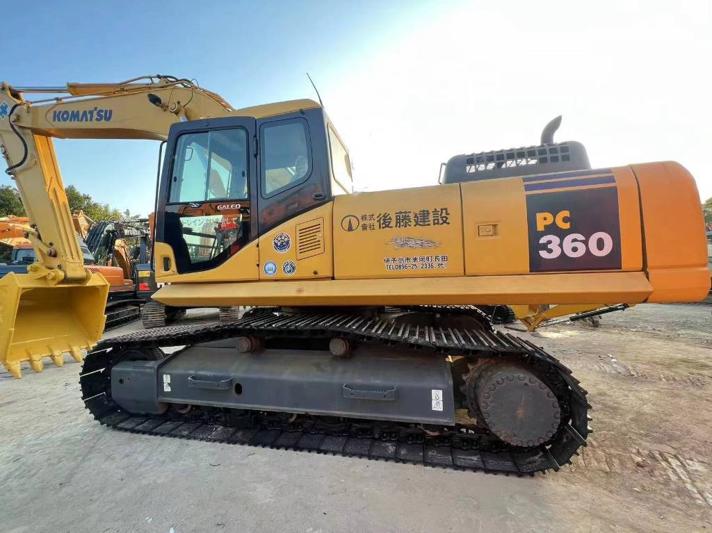 Komatsu PC 360-7 - Pelle sur chenille: photos 3 Komatsu PC 360-7 - Pelle sur chenille: photos 3