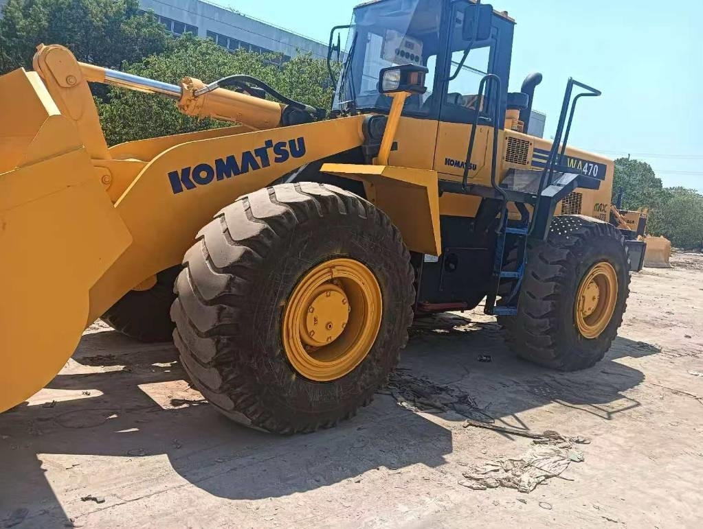 Komatsu WA 470-3 - Chargeuse sur pneus: photos 3 Komatsu WA 470-3 - Chargeuse sur pneus: photos 3