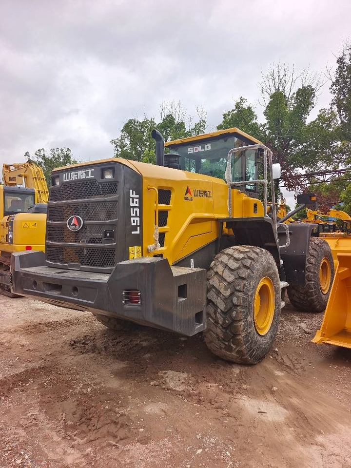 SDLG 956F - Chargeuse sur pneus: photos 2 SDLG 956F - Chargeuse sur pneus: photos 2