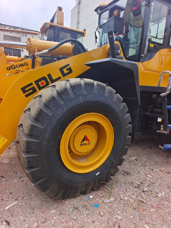 SDLG LG 956 L - Chargeuse sur pneus: photos 4 SDLG LG 956 L - Chargeuse sur pneus: photos 4