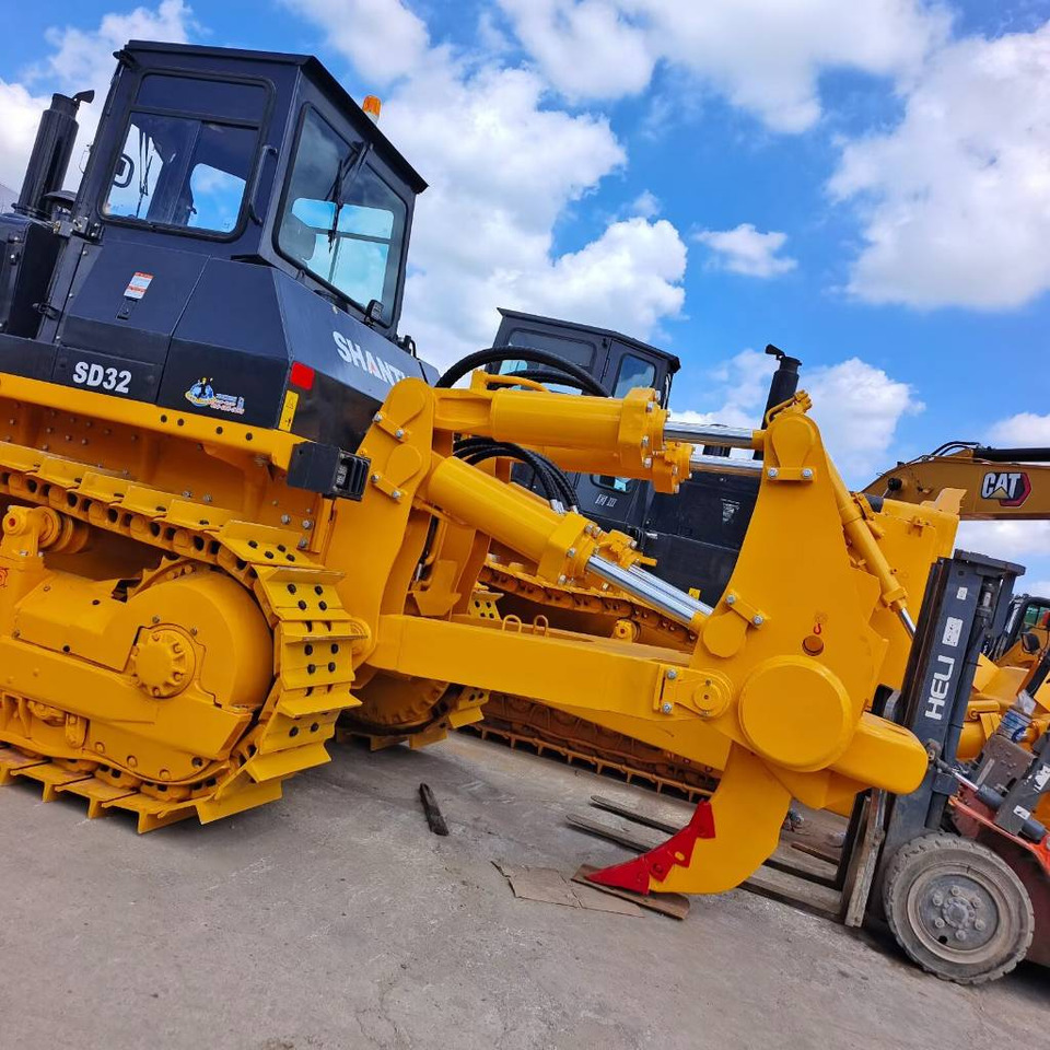 Shantui SD 32 - Bulldozer: photos 4 Shantui SD 32 - Bulldozer: photos 4
