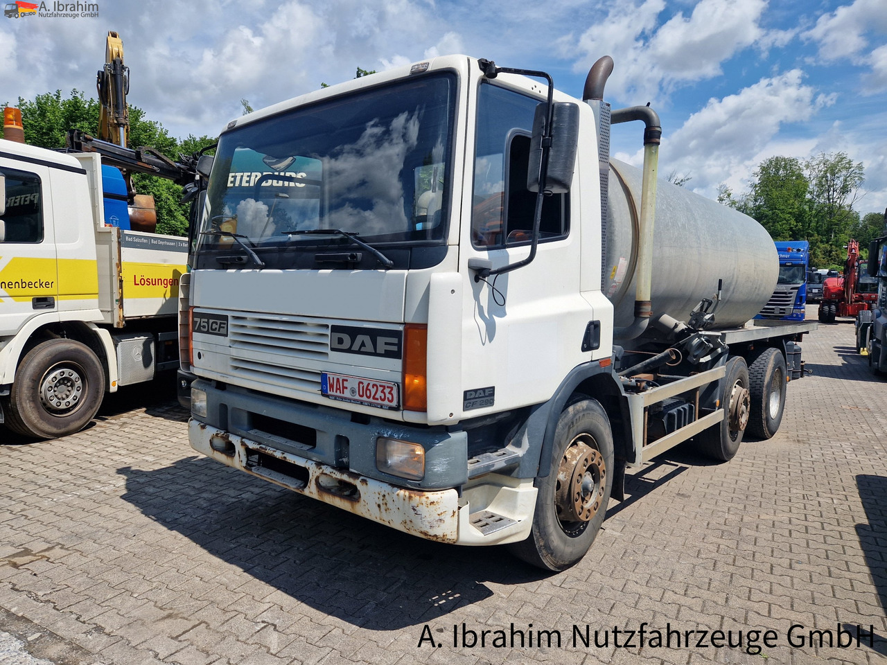 Daf CF 290 Wassertank 13500 L, Tank verzinkt Vorlauf- Lift- Lenkachse - Camion citerne: photos 1 Daf CF 290 Wassertank 13500 L, Tank verzinkt Vorlauf- Lift- Lenkachse - Camion citerne: photos 1