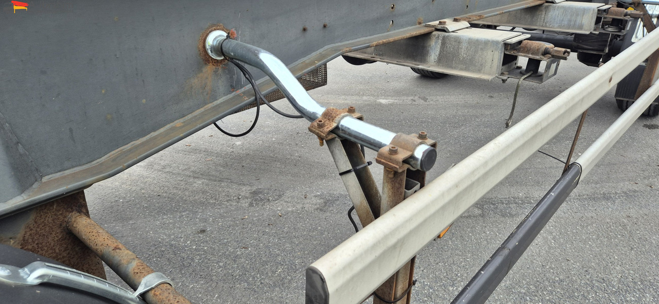 Hueffermann HSA 1870 mit Schlitten Zustand normal - Remorque ampliroll/ Multibenne: photos 4 Hueffermann HSA 1870 mit Schlitten Zustand normal - Remorque ampliroll/ Multibenne: photos 4