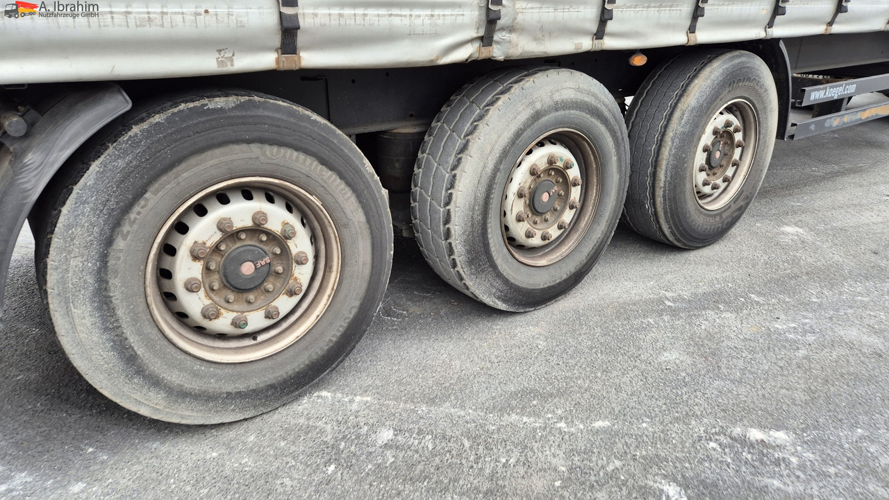 Semi-remorque rideaux coulissants Kögel SN24 Standard, neutrale Plane Edscha, XXL Zertifikat: photos 13 Semi-remorque rideaux coulissants Kögel SN24 Standard, neutrale Plane Edscha, XXL Zertifikat: photos 13