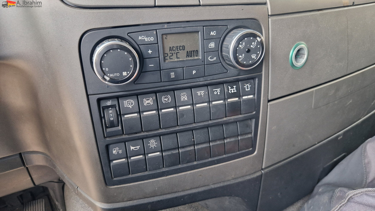 MAN TGS 26.400 PK 15001 Performance Lift-Lenkachse | 6x2 | Aufsitzkran - Camion grue, Camion plateau: photos 3 MAN TGS 26.400 PK 15001 Performance Lift-Lenkachse | 6x2 | Aufsitzkran - Camion grue, Camion plateau: photos 3