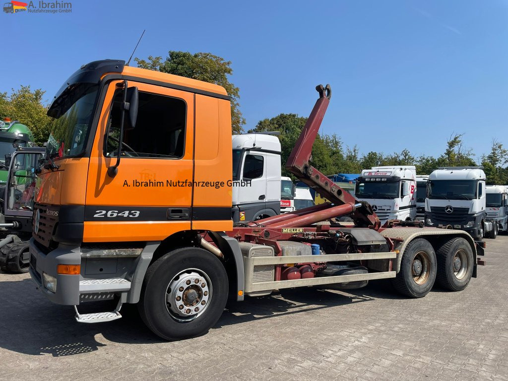Mercedes-Benz 2643 6x4 | Blatt Luft | Meiller Hacken | Gut Zustand - Camion ampliroll: photos 1 Mercedes-Benz 2643 6x4 | Blatt Luft | Meiller Hacken | Gut Zustand - Camion ampliroll: photos 1