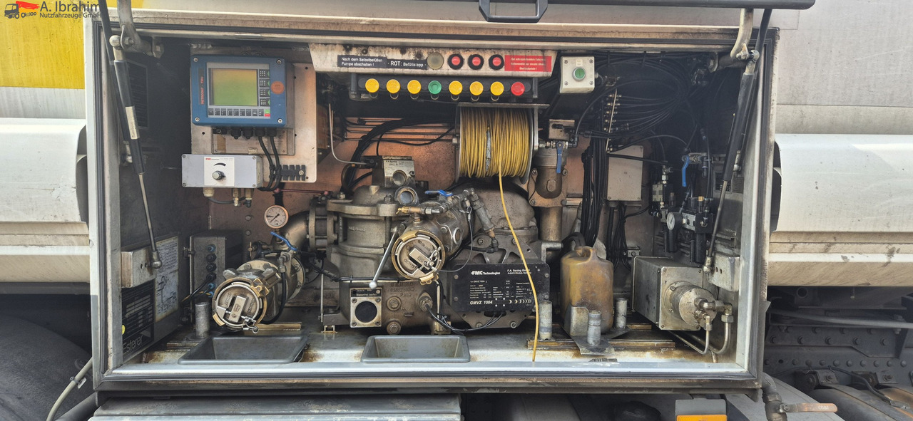 Mercedes-Benz Actros 2536 L 3 Kammern, 19500 L, mp3, Oben Unten Befüllung - Camion citerne: photos 4 Mercedes-Benz Actros 2536 L 3 Kammern, 19500 L, mp3, Oben Unten Befüllung - Camion citerne: photos 4