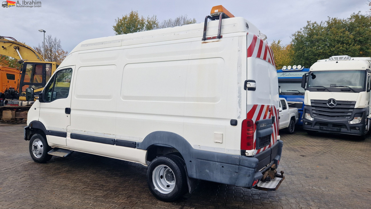 Fourgon utilitaire Renault 52AF, zwillingsbereift 2.8 nicht neu, aber läuft,: photos 11 Fourgon utilitaire Renault 52AF, zwillingsbereift 2.8 nicht neu, aber läuft,: photos 11