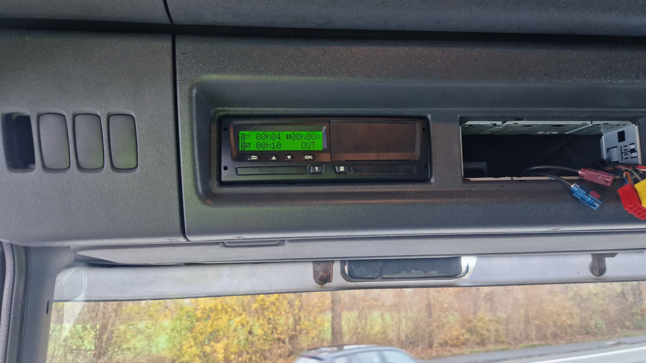 Scania P380 VDL Haken Lenk-Liftachse - Camion ampliroll: photos 2 Scania P380 VDL Haken Lenk-Liftachse - Camion ampliroll: photos 2