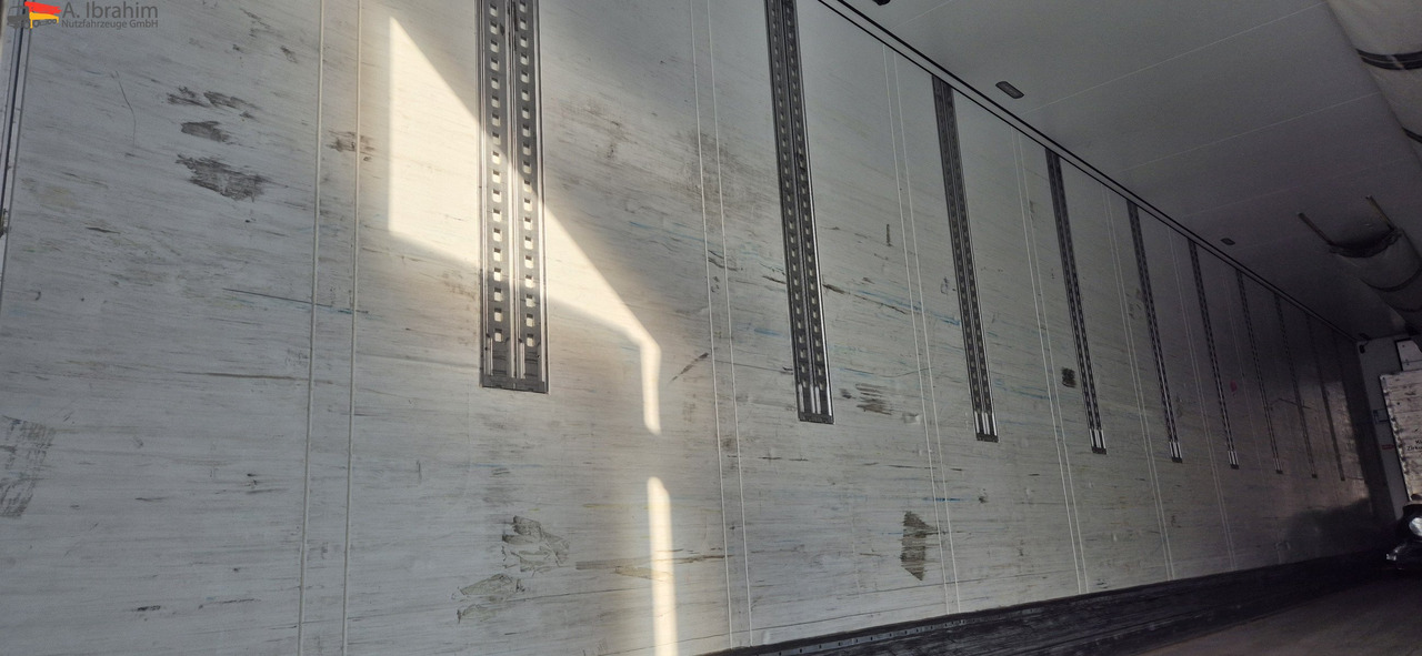 Schmitz SKO24 Carrier Vector 1550 reparierter Schaden Stütze links - Semi-remorque frigorifique: photos 4 Schmitz SKO24 Carrier Vector 1550 reparierter Schaden Stütze links - Semi-remorque frigorifique: photos 4