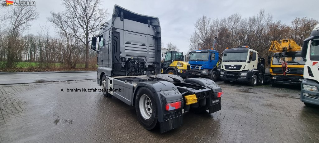 MAN 18.500 TGX Retarder, 2x Tank, Motorschaden !! - Tracteur routier: photos 3 MAN 18.500 TGX Retarder, 2x Tank, Motorschaden !! - Tracteur routier: photos 3