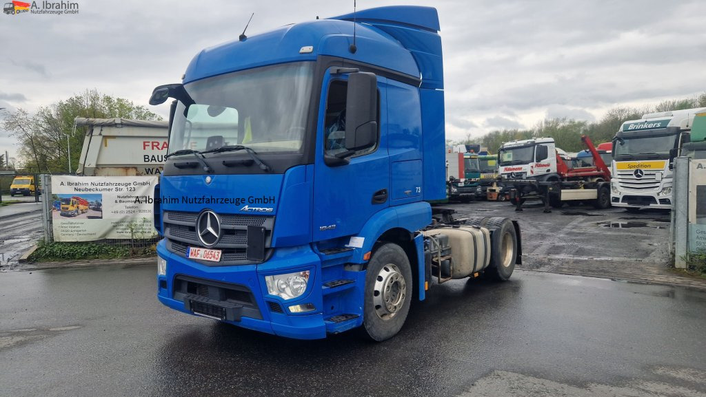 Mercedes-Benz DB 1843 Retarder Kipphydraulik Actros, sehr sauber, Alufelgen - Tracteur routier: photos 1 Mercedes-Benz DB 1843 Retarder Kipphydraulik Actros, sehr sauber, Alufelgen - Tracteur routier: photos 1
