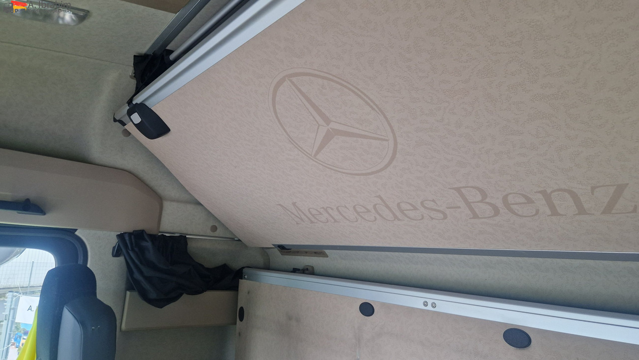 Mercedes-Benz DB 1843 Retarder Kipphydraulik Actros, sehr sauber, Alufelgen - Tracteur routier: photos 4 Mercedes-Benz DB 1843 Retarder Kipphydraulik Actros, sehr sauber, Alufelgen - Tracteur routier: photos 4