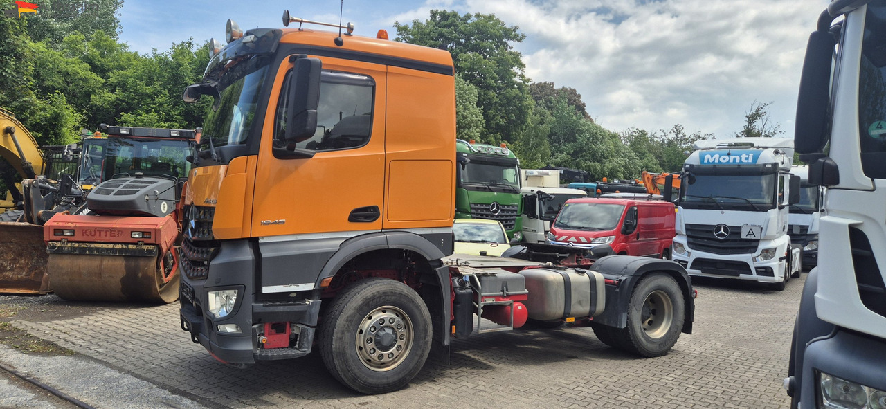 Mercedes-Benz DB 1846 H 4x4 Topzustand einsatzbereit - Tracteur routier: photos 1 Mercedes-Benz DB 1846 H 4x4 Topzustand einsatzbereit - Tracteur routier: photos 1