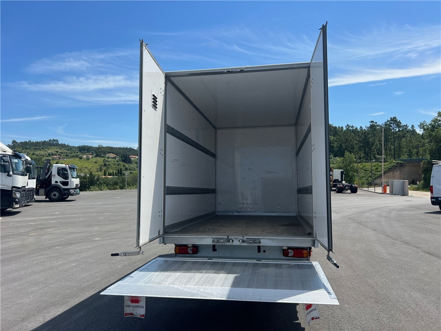 Fourgon grand volume PEUGEOT BOXER: photos 8