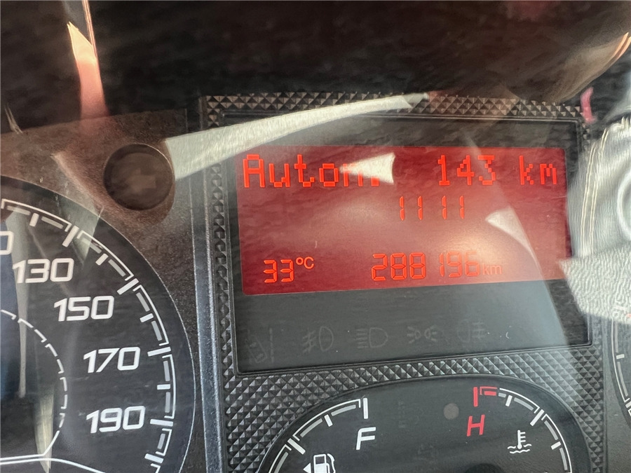 Fourgon grand volume PEUGEOT BOXER: photos 15