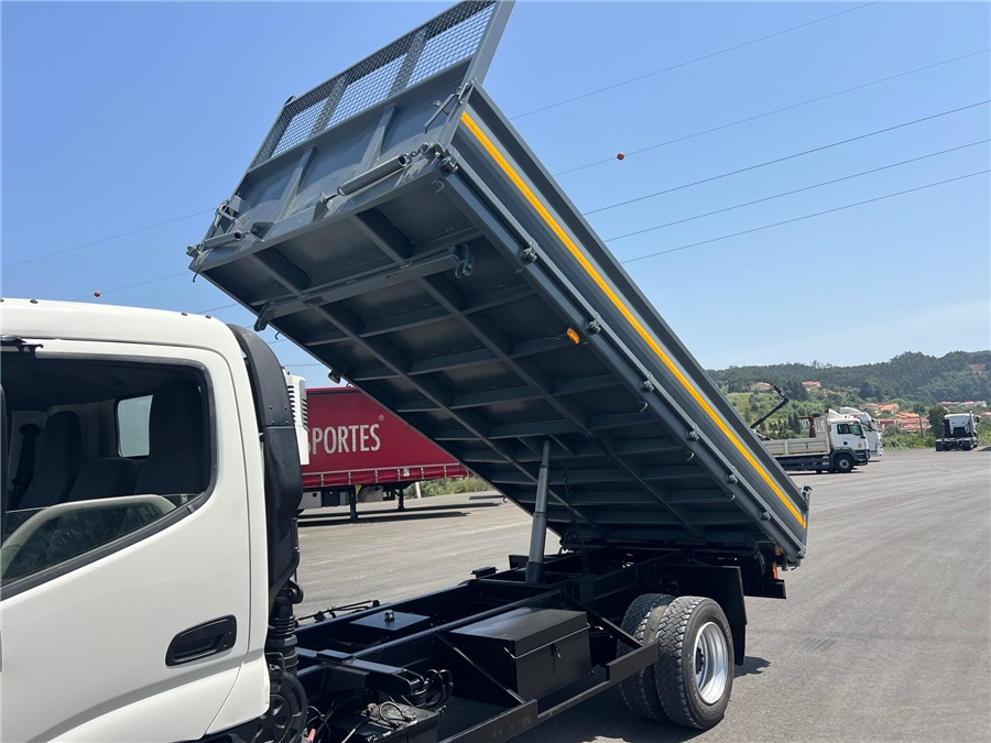 Camion benne TOYOTA DYNA: photos 11