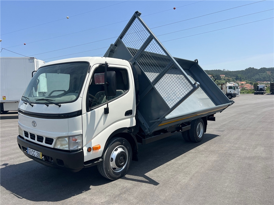 Camion benne TOYOTA DYNA: photos 9