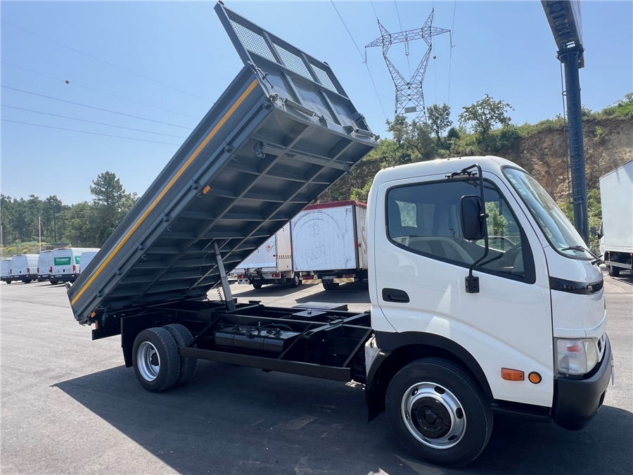 Camion benne TOYOTA DYNA: photos 10