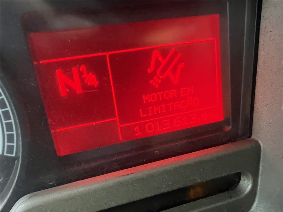 Tracteur routier Renault PREMIUM: photos 18