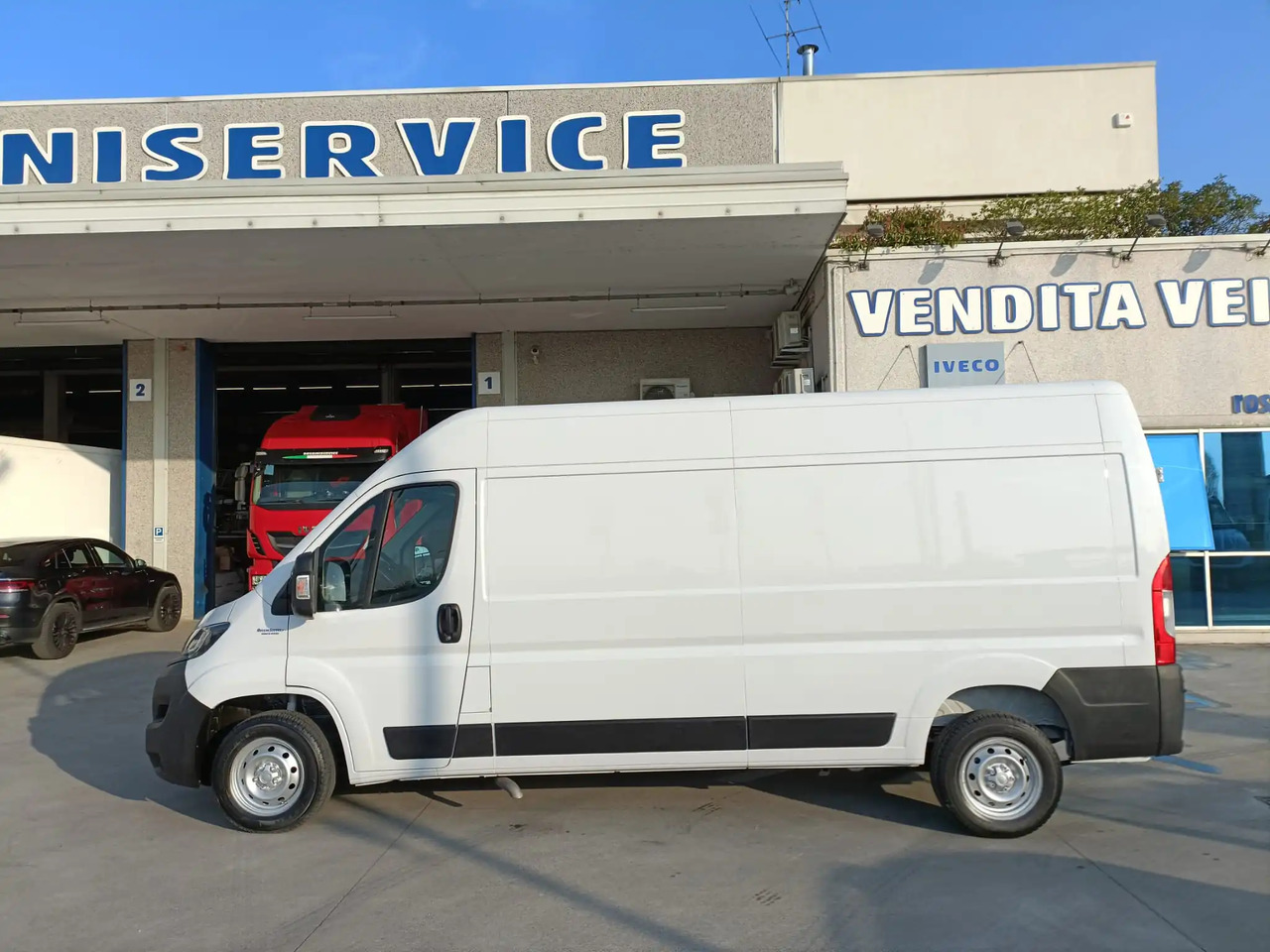 FIAT DUCATO 35 L3H2 - Fourgon utilitaire: photos 5 FIAT DUCATO 35 L3H2 - Fourgon utilitaire: photos 5