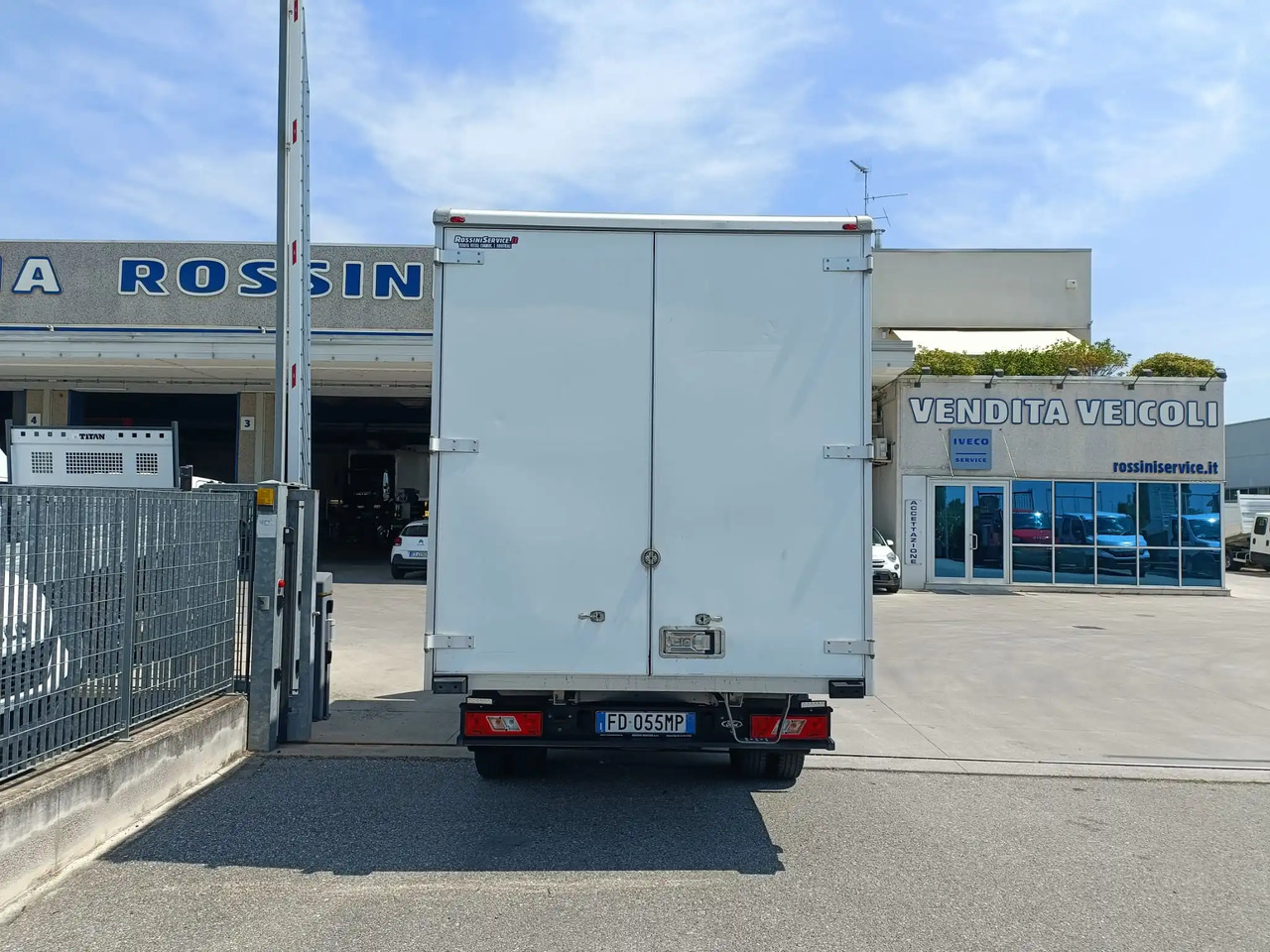 FORD TRANSIT FURGONATO BOX - Fourgon grand volume: photos 3 FORD TRANSIT FURGONATO BOX - Fourgon grand volume: photos 3