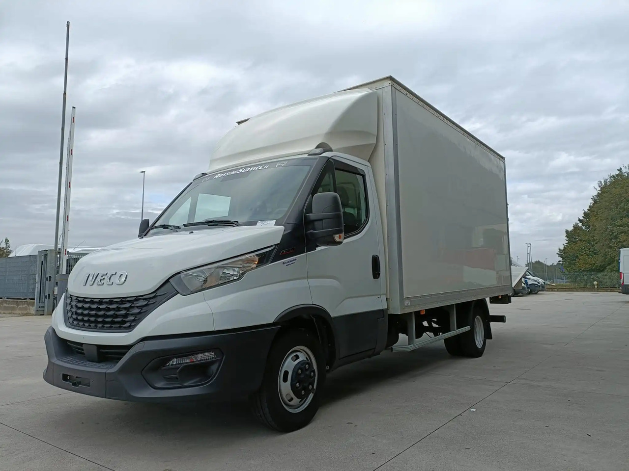 IVECO DAILY 35C16 3.0 - Fourgon grand volume: photos 3 IVECO DAILY 35C16 3.0 - Fourgon grand volume: photos 3