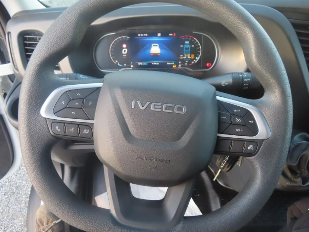 IVECO DAILY 35C16 3000 cc KM 0 - Fourgon grand volume: photos 5 IVECO DAILY 35C16 3000 cc KM 0 - Fourgon grand volume: photos 5