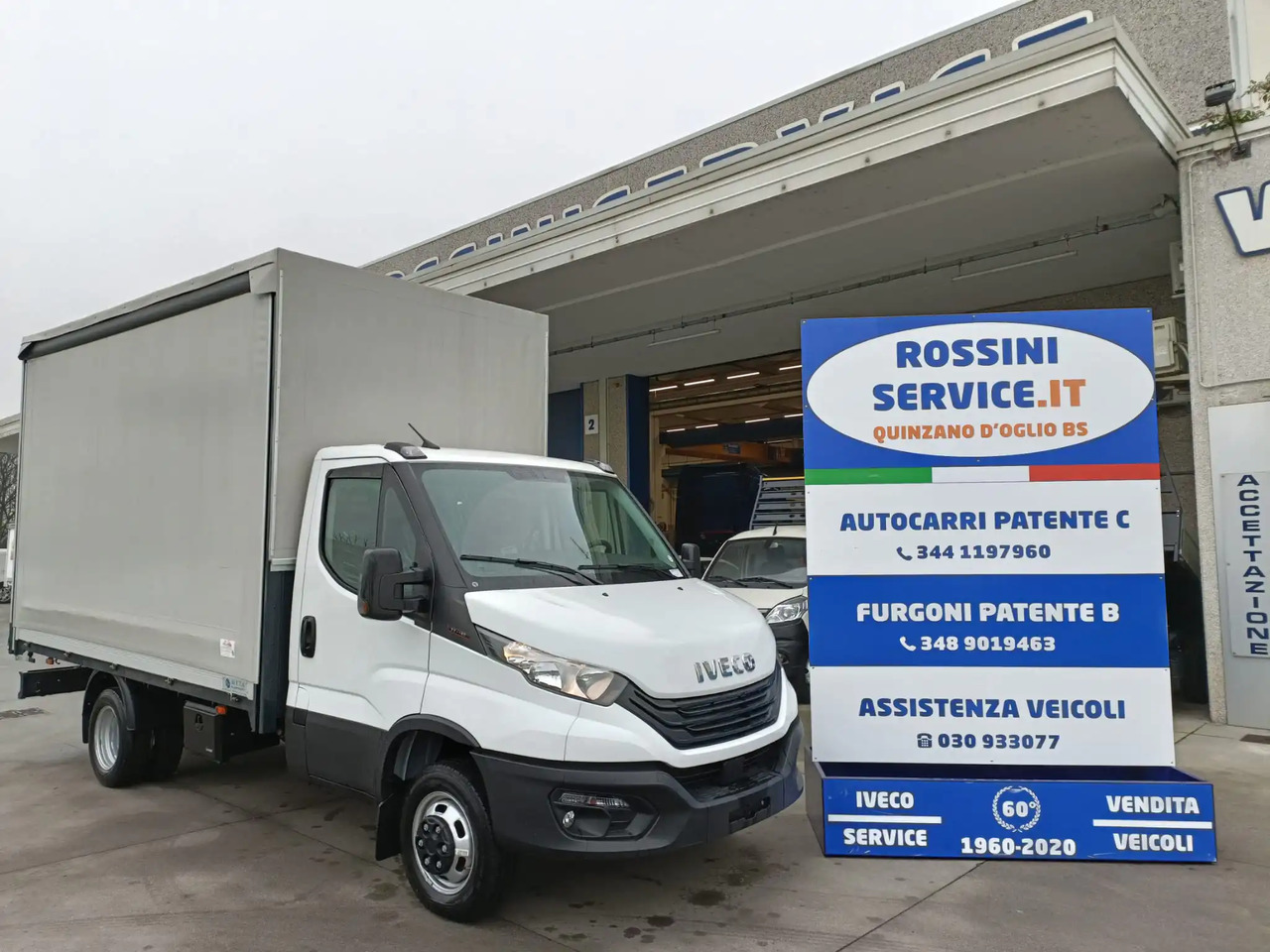 IVECO DAILY 35C16 3000 cc KM 0 - Utilitaire rideaux coulissants (PLSC): photos 1 IVECO DAILY 35C16 3000 cc KM 0 - Utilitaire rideaux coulissants (PLSC): photos 1