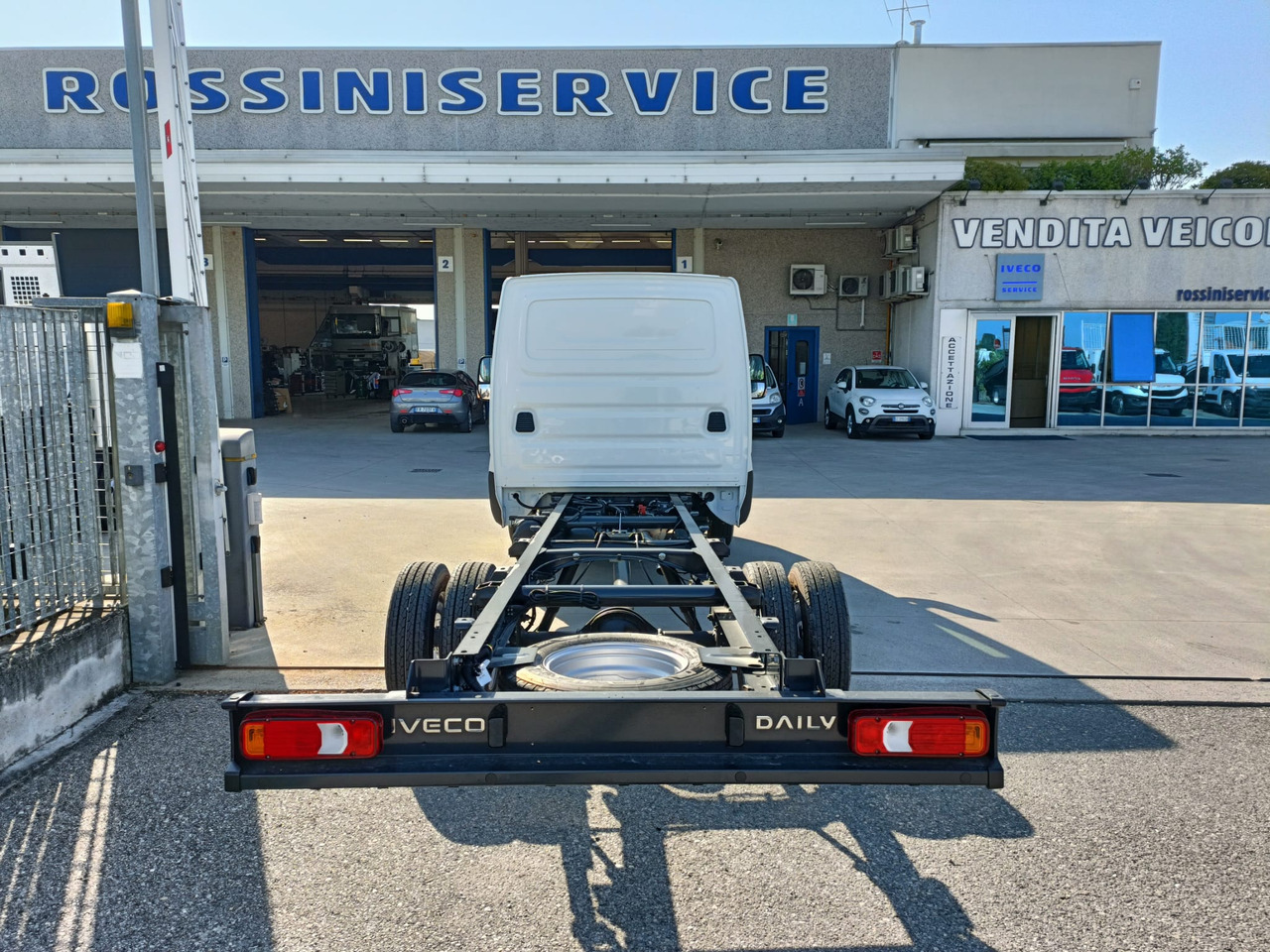 IVECO DAILY 35C16 MOD. 2025 A TELAIO NUOVO - Véhicule utilitaire: photos 5 IVECO DAILY 35C16 MOD. 2025 A TELAIO NUOVO - Véhicule utilitaire: photos 5