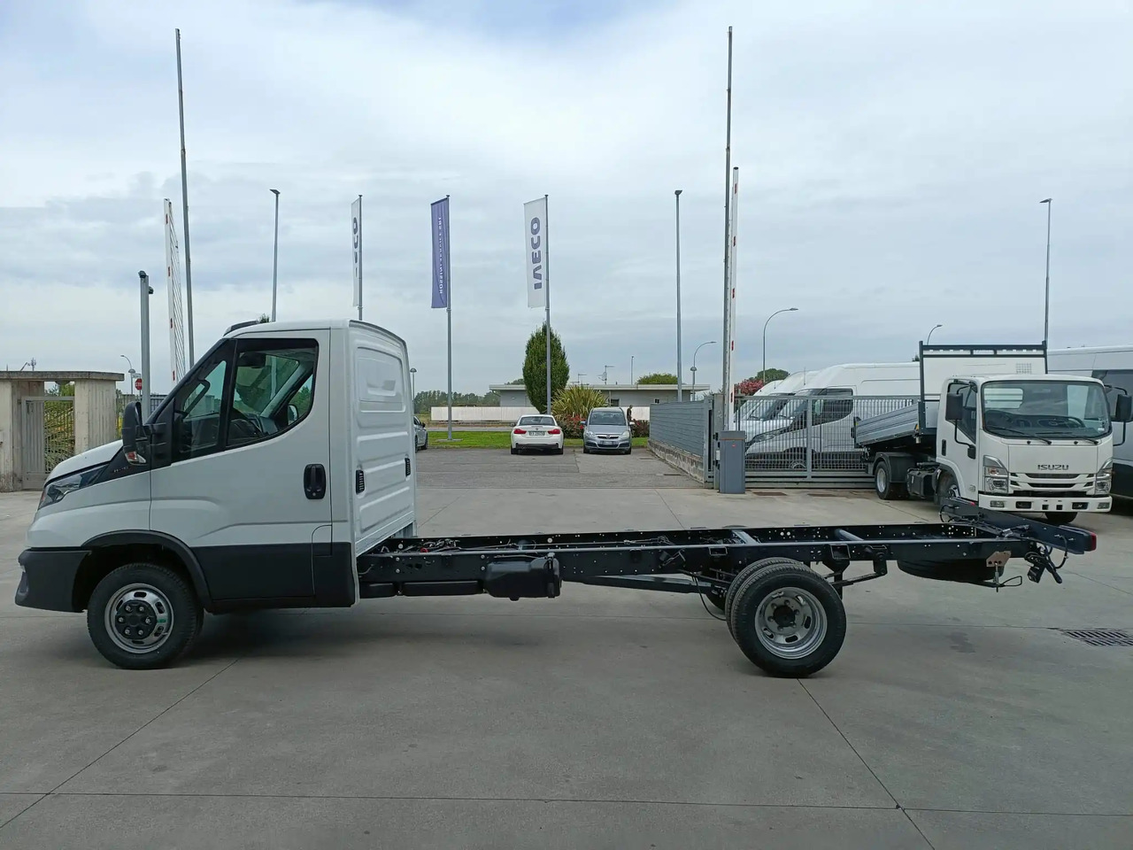 IVECO DAILY 35C18 MOD. 2025 A TELAIO NUOVO - Véhicule utilitaire: photos 5 IVECO DAILY 35C18 MOD. 2025 A TELAIO NUOVO - Véhicule utilitaire: photos 5